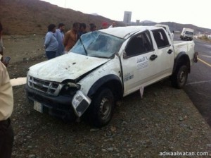 حادث انقلاب على طريق الباحة -العقيق يصيب أربعة